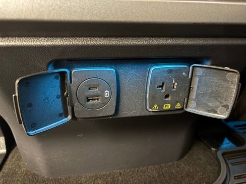 Used 2022 Ford F150 Lightning Lariat w/ Equipment Group 511A High image 38