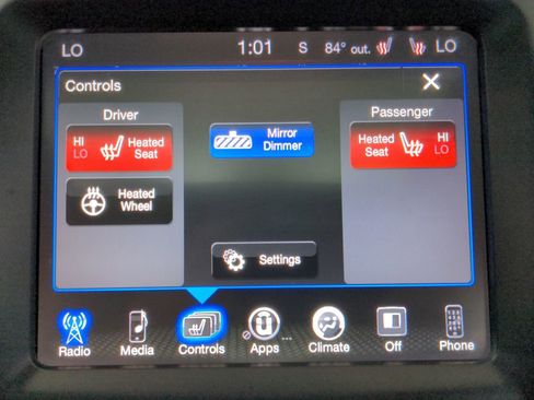 Used 2017 Jeep Cherokee Latitude w/ Comfort/Convenience Group AWD/4WD image 22