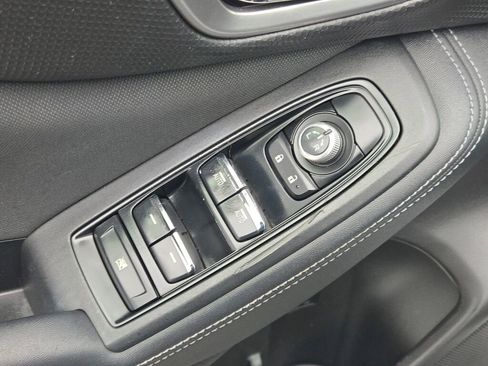 Used 2020 Subaru Forester Premium image 19
