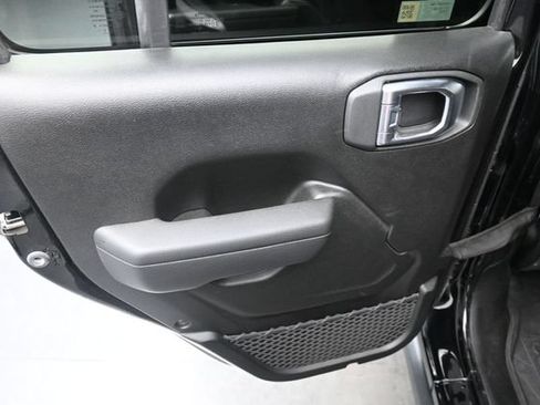 Used 2023 Jeep Wrangler Unlimited Sport AWD/4WD image 24