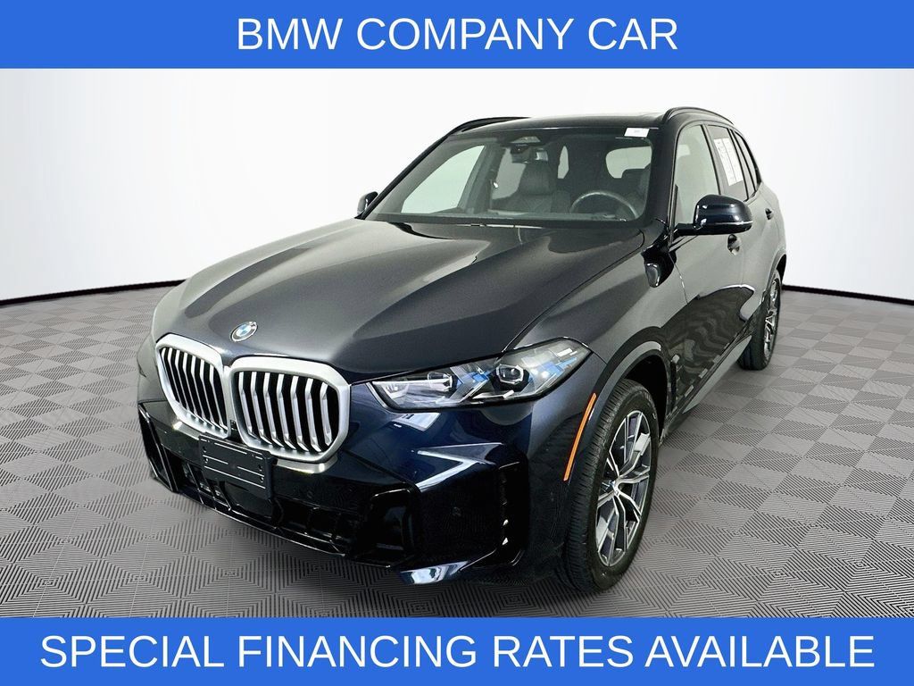 Used 2026 BMW X5 xDrive40i w/ M Sport Package AWD/4WD image 4