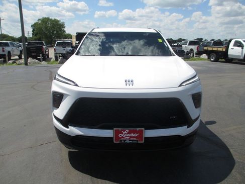 Used 2025 Buick Enclave Sport Touring FWD image 13