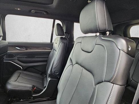 New 2026 Jeep Grand Cherokee L Limited image 16