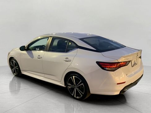 Used 2022 Nissan Sentra SR w/ Electronics Package image 5