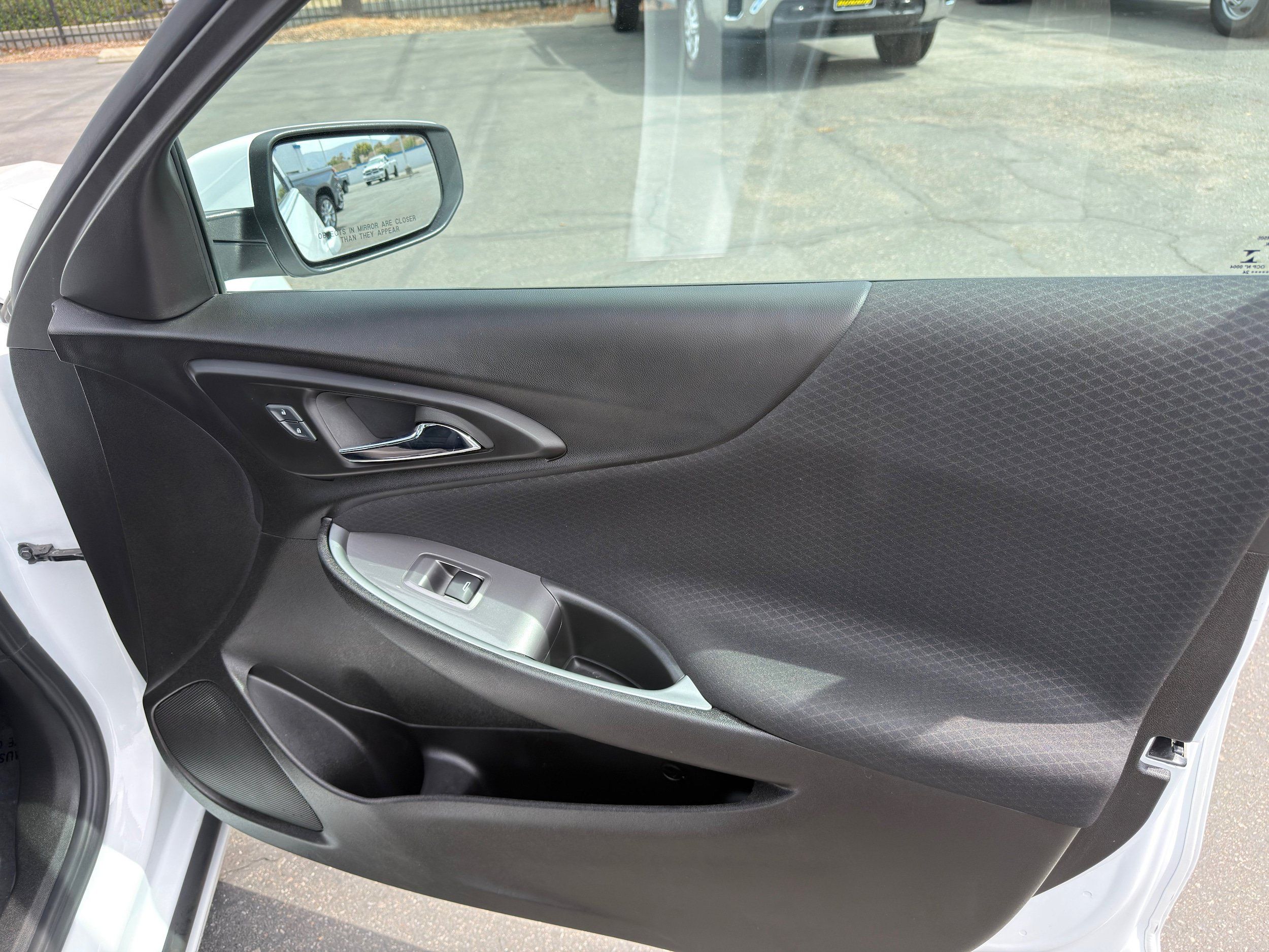 Used 2024 Chevrolet Malibu LT FWD image 12
