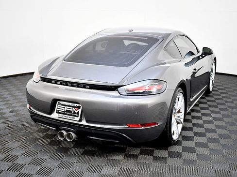 Used 2017 Porsche 718 Cayman S image 8