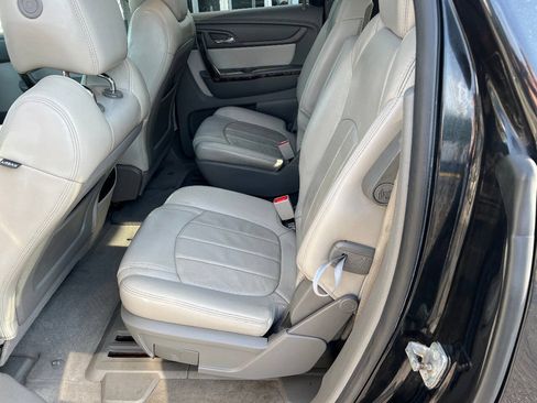 Used 2013 GMC Acadia SLT FWD image 23