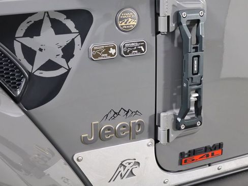 Used 2023 Jeep Wrangler Unlimited Rubicon 392 w/ Trailer Tow Package AWD/4WD image 41