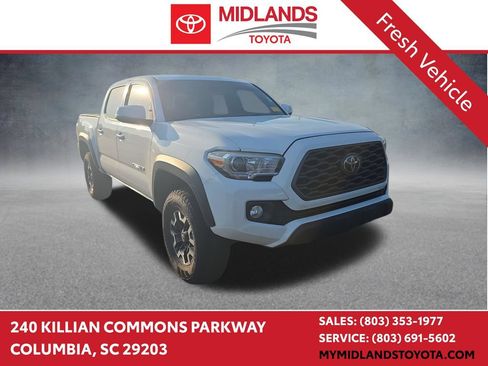 Used 2020 Toyota Tacoma TRD Off-Road AWD/4WD image 1