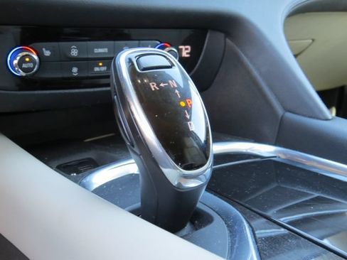 Used 2020 Buick Enclave Essence w/ Sound and Sites Package FWD image 26