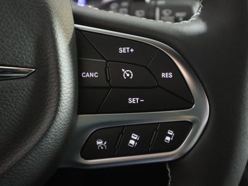 New 2026 Chrysler Pacifica Select image 30