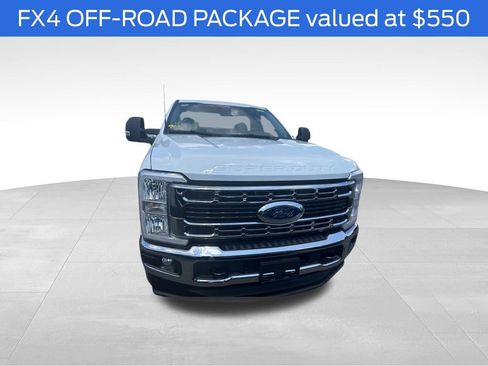New 2025 Ford F350 XLT w/ FX4 Off-Road Package image 4