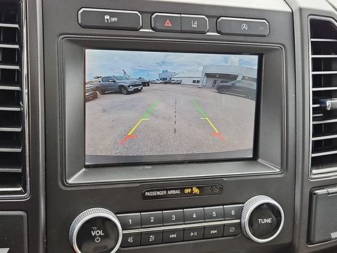 Used 2021 Ford Expedition Limited RWD image 16