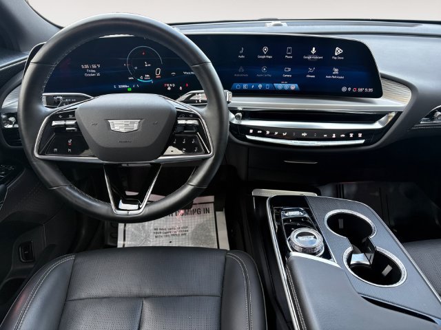 Used 2024 Cadillac Lyriq Luxury w/ LPO, Floor Liner Package AWD/4WD image 10