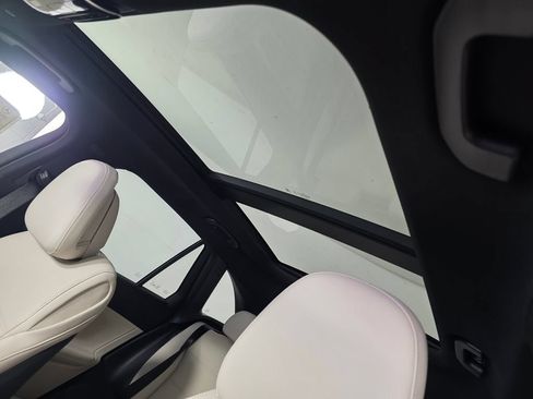 New 2027 Mercedes-Benz GLC 300 4MATIC image 9