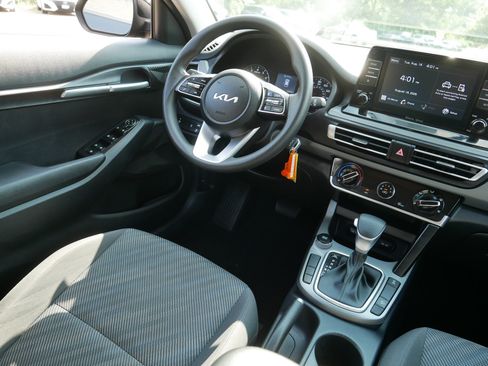 Certified 2023 Kia Seltos LX AWD/4WD image 9