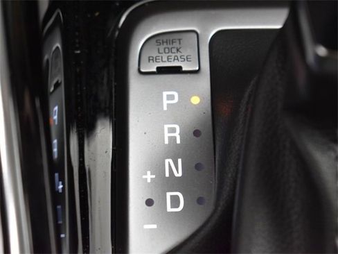 Certified 2025 Kia Sorento SX Prestige image 23