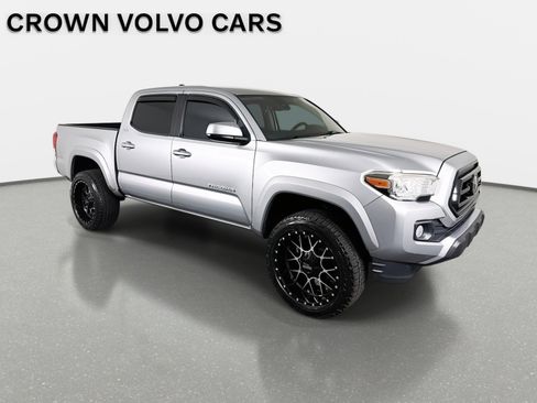 Used 2021 Toyota Tacoma SR5 image 3