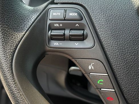 Used 2016 Kia Forte LX w/ LX Popular Plus Package FWD image 36