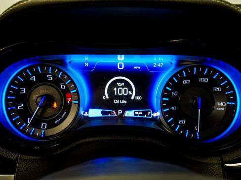 Used 2023 Chrysler 300 S image 32