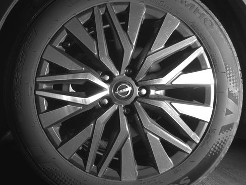 Used 2025 Nissan Altima 2.5 SV image 12