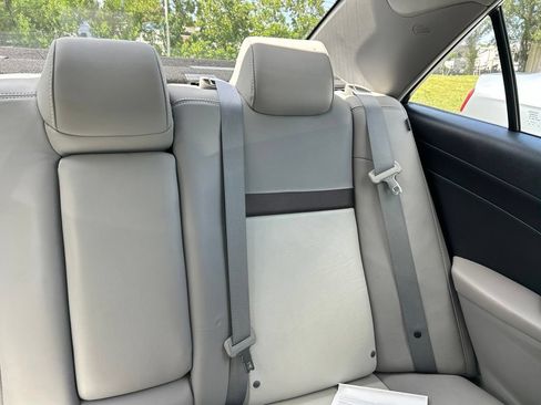 Used 2014 Toyota Camry XLE w/ Leather Package FWD image 14