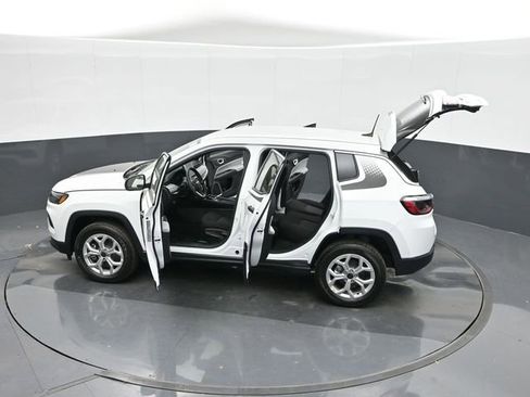 Used 2025 Jeep Compass Sport w/ Mopar Graphics Package AWD/4WD image 48