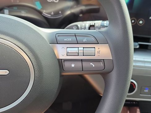 New 2027 Hyundai Kona SE FWD image 8