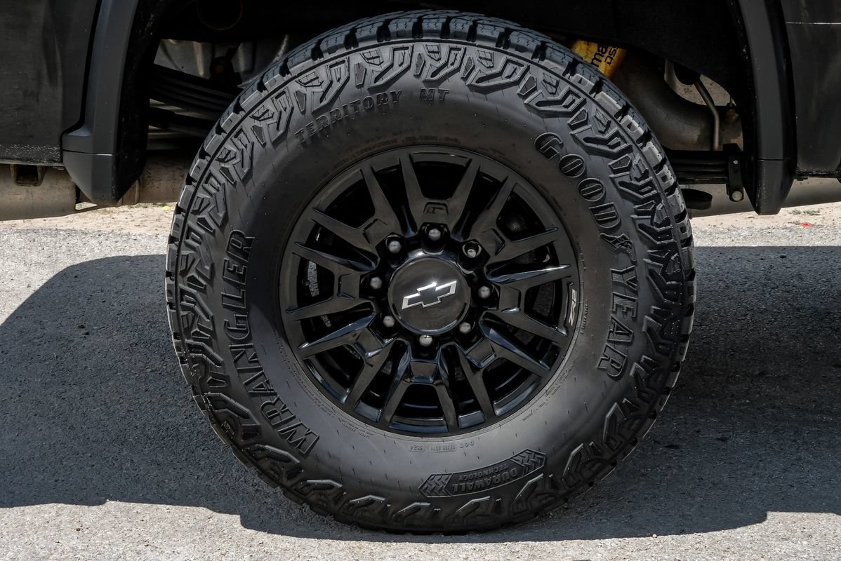 Used 2025 Chevrolet Silverado 2500 ZR2 w/ Technology Package AWD/4WD image 63