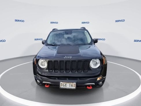 Used 2017 Jeep Renegade Trailhawk AWD/4WD image 3