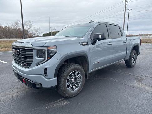 Used 2024 GMC Sierra 1500 AT4 w/ Technology Package image 1