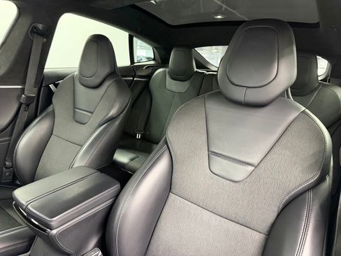 Used 2017 Tesla Model S 75D image 22