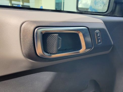 Certified 2024 Ford Bronco Black Diamond image 12