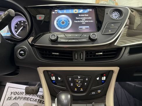 Used 2020 Buick Envision Preferred AWD/4WD image 18