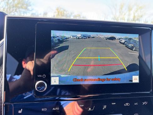 Used 2024 Subaru Solterra Premium image 8