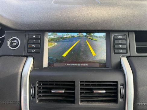 Used 2019 Land Rover Discovery Sport SE AWD/4WD image 27