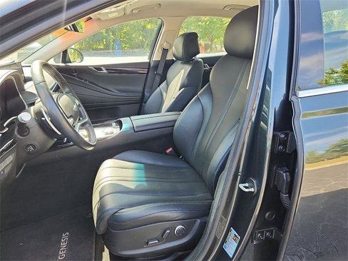 Used 2023 Genesis G80 2.5T image 13