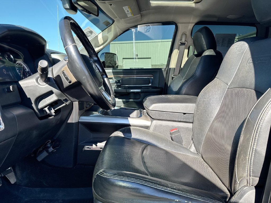 Used 2017 RAM 3500 Laramie AWD/4WD image 21