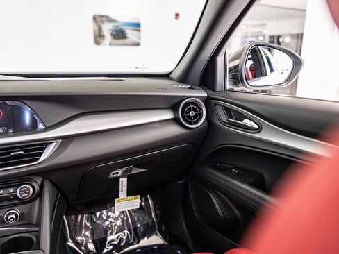 New 2025 Alfa Romeo Stelvio Sprint w/ Veloce Package image 39