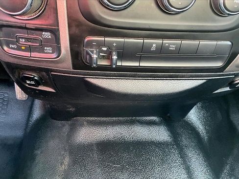 Used 2017 RAM 1500 Tradesman image 33