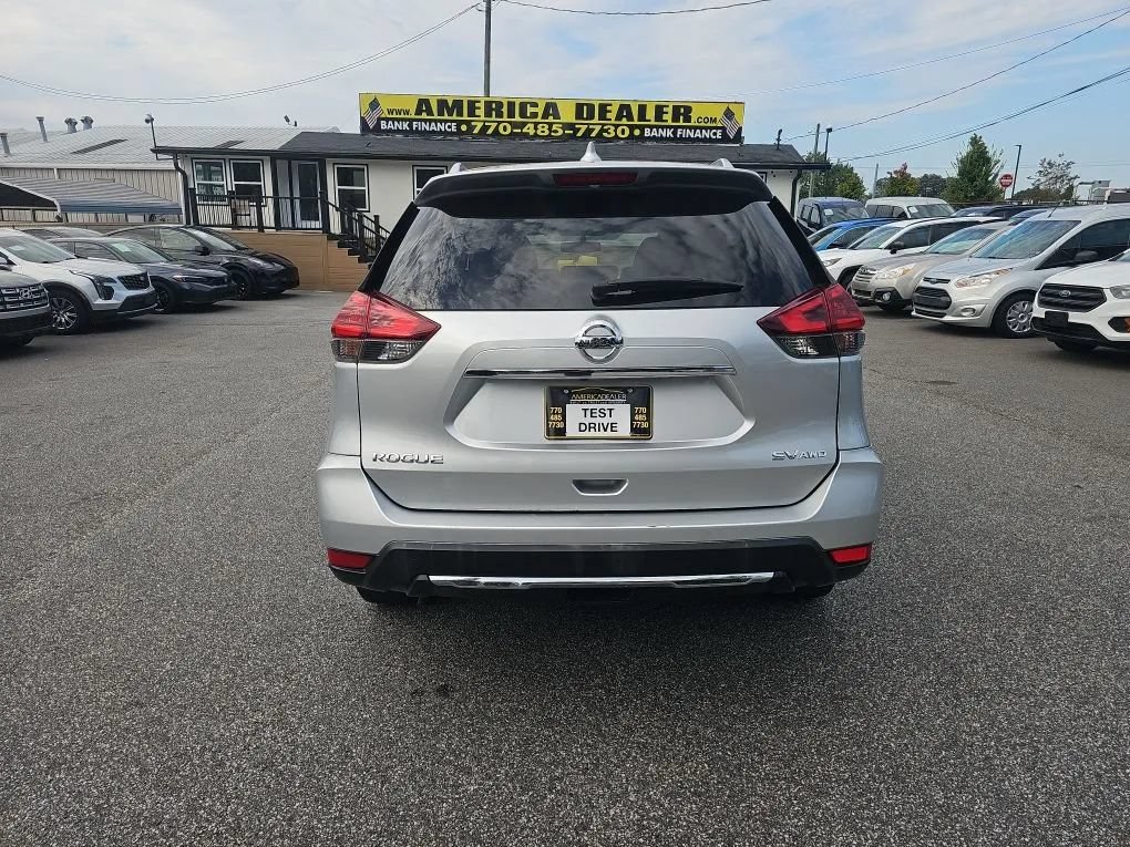 Used 2018 Nissan Rogue SV w/ Premium Package AWD/4WD image 4