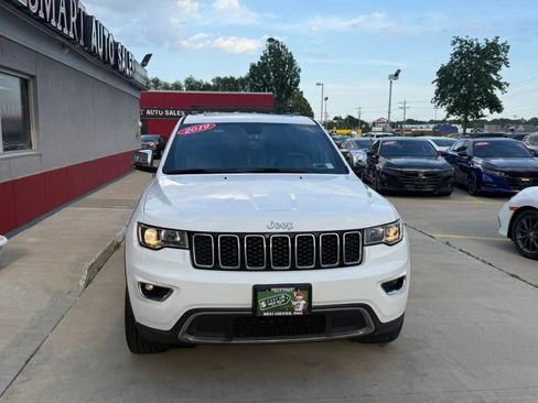 Used 2019 Jeep Grand Cherokee Limited w/ Trailer Tow Group IV AWD/4WD image 6