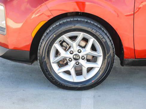 Used 2020 Kia Soul S image 10