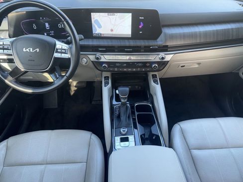 Used 2023 Kia Telluride EX w/ EX Captain's Chair Package image 16