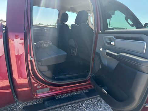 Used 2020 RAM 1500 Big Horn AWD/4WD image 9