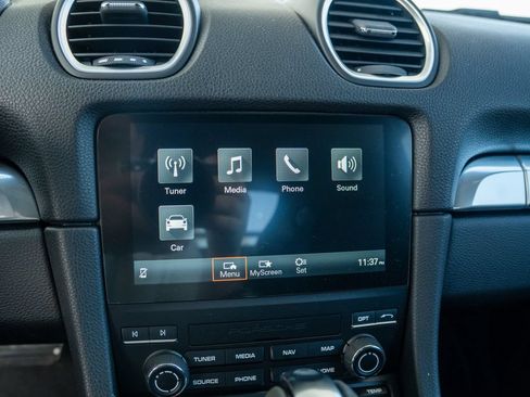 Certified 2025 Porsche 718 Cayman GTS RWD image 16