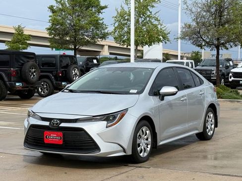 Used 2026 Toyota Corolla LE image 7