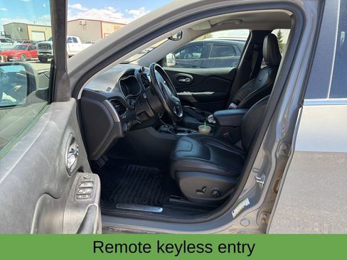 Used 2020 Jeep Cherokee Limited FWD image 8