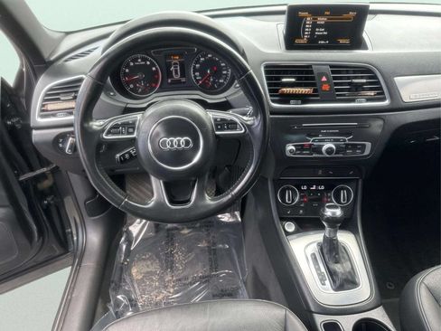 Used 2018 Audi Q3 2.0T Premium w/ Convenience Package AWD/4WD image 19