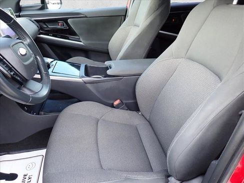 Certified 2023 Subaru Solterra AWD image 12